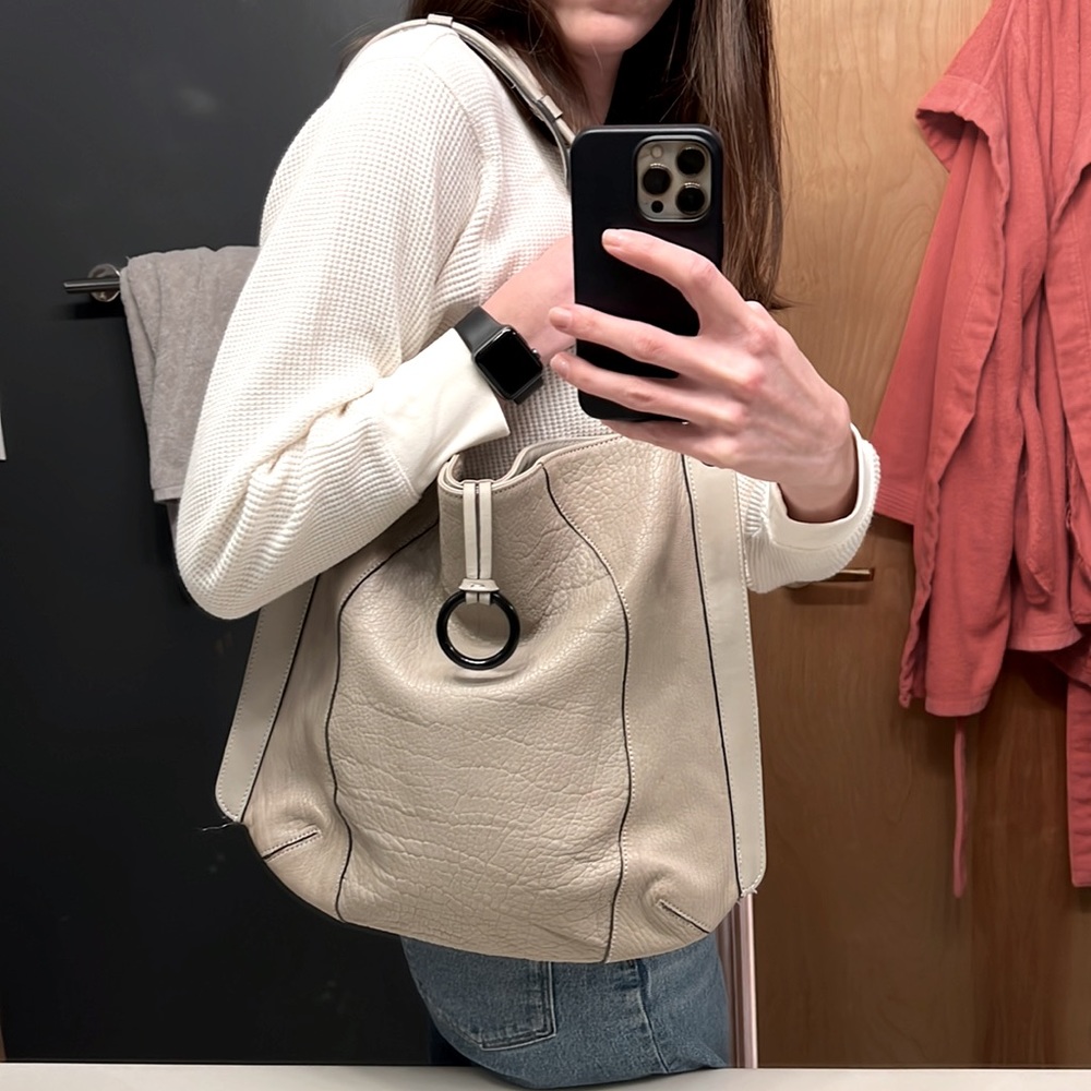 BCBG MAX AZRIA Amelie purse in stone leather ✨